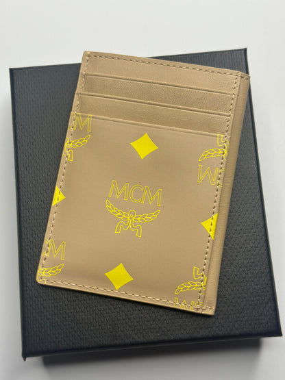 Pre-owned MCM beige color splash card holder