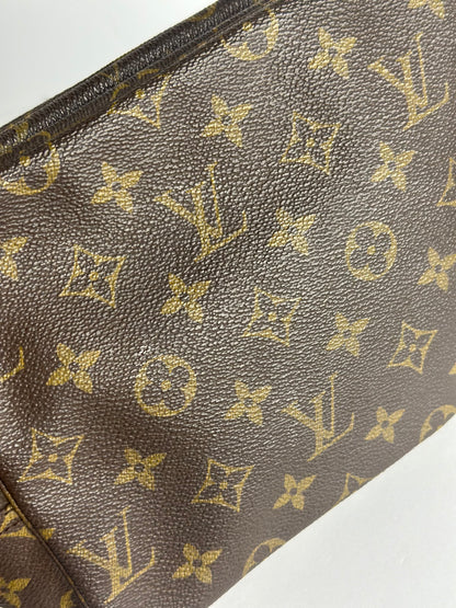 Pre-owned Louis Vuitton monogram canvas trousse 28 toiletry pouch