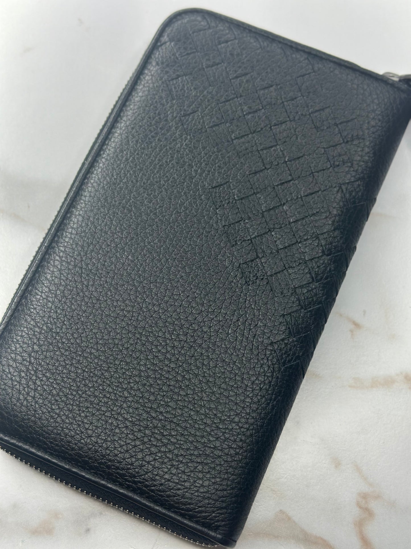 Pre-owned Bottega Veneta black Intrecciato woven zippy wallet