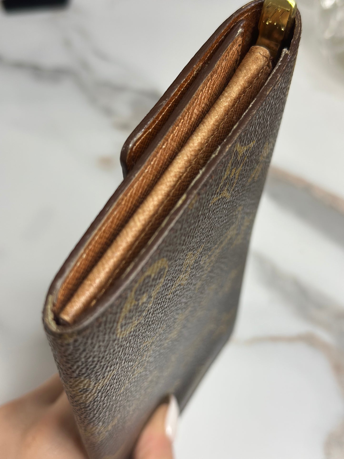 Pre-owned Louis Vuitton monogram canvas Sarah wallet