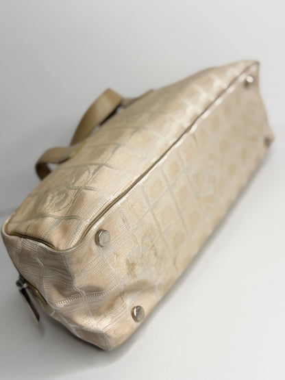 Pre-owned Chanel vintage, beige nylon travel line bowler bag