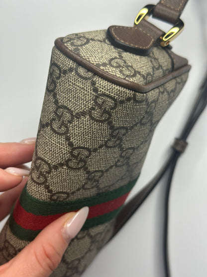 Pre-owned Gucci GG supreme canvas mini crossbody
