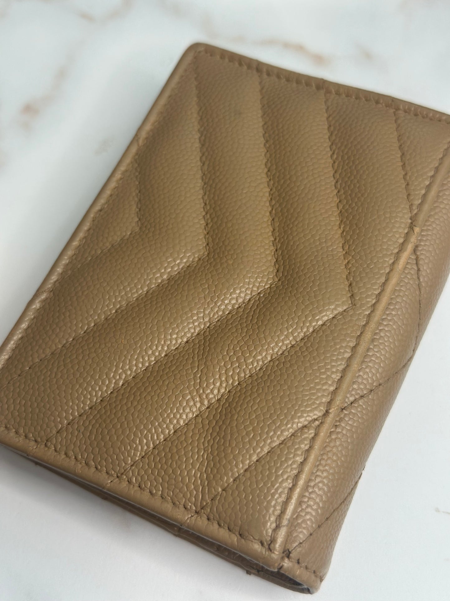 Pre-owned Saint Laurent Cassandre chevron-quilted brown grain de poudre leather wallet