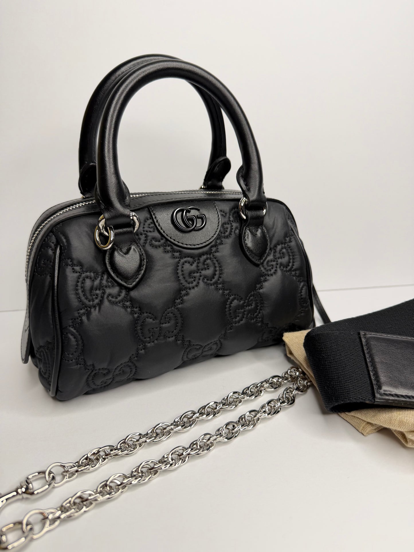 Pre-owned Gucci GG Matelassé Black Leather Top Handle two way tote