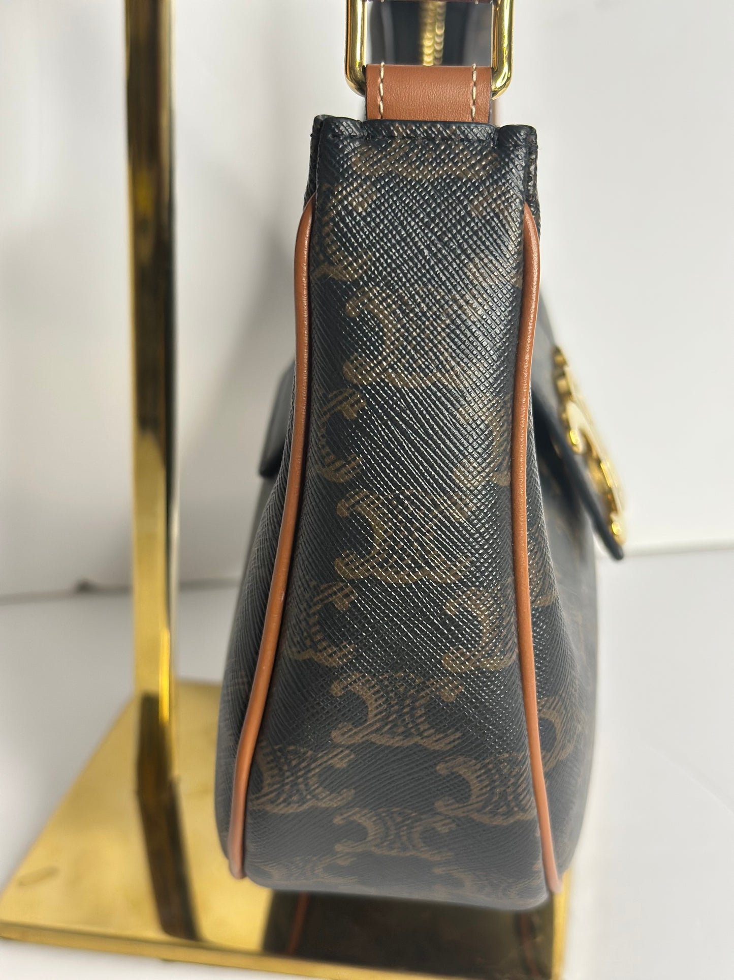 Pre-owned Celine Medium canvas Ava Triomphe shoulder Bag
