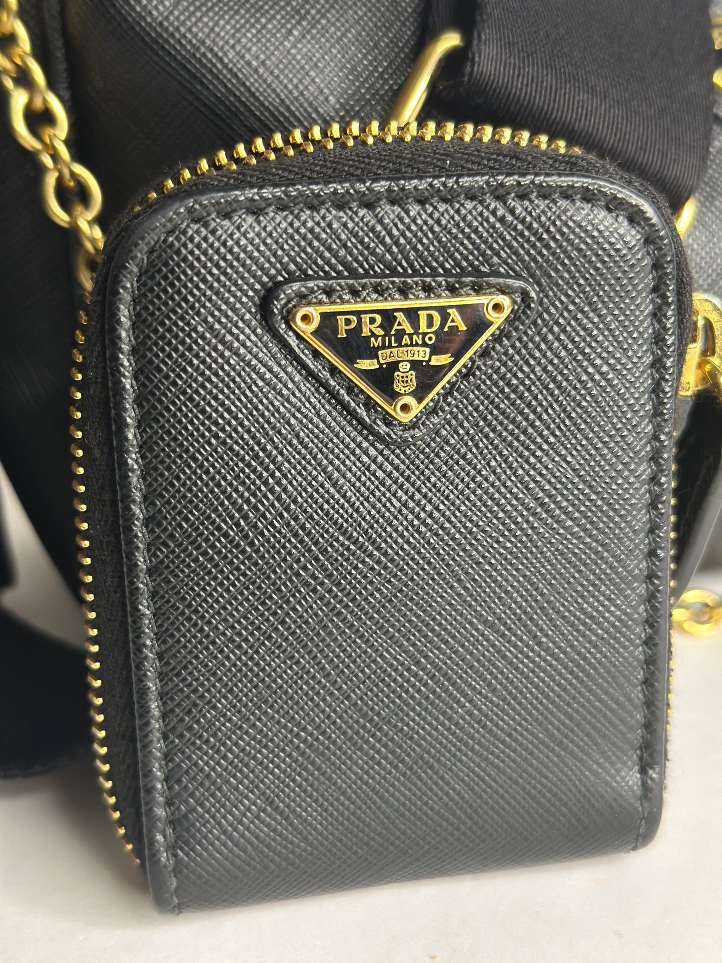 Pre-owned Prada black Saffiano leather re-edition, Crossbody