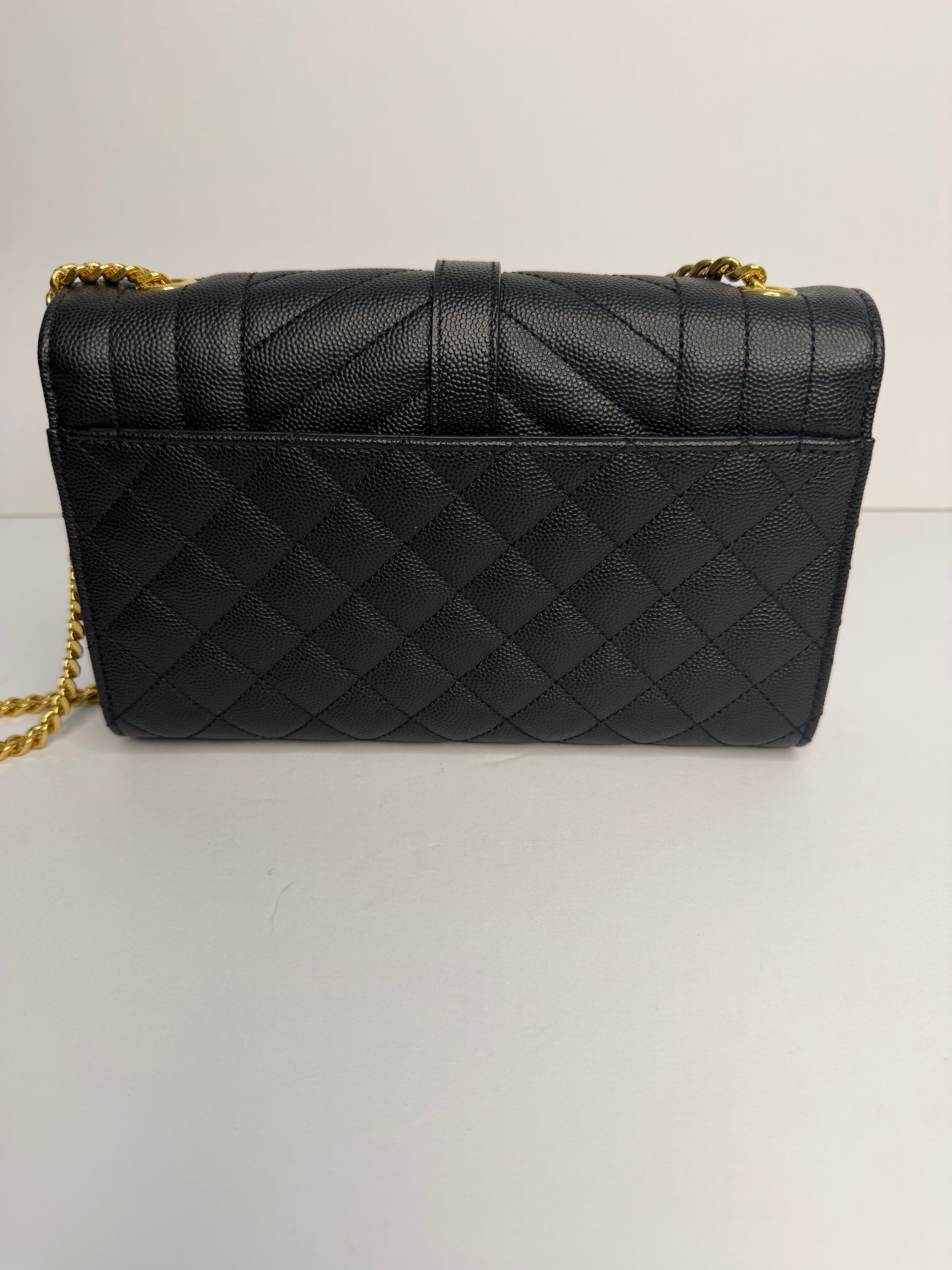 Pre-owned Saint Laurent ENVELOPE IN QUILTED LEATHER GRAIN DE POUDRE SMALL crossbody