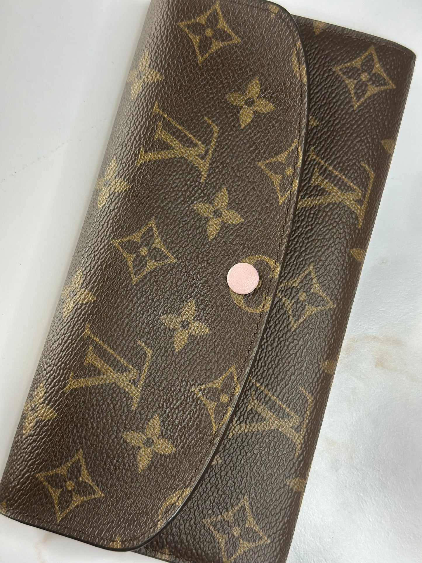 Pre-owned Louis Vuitton monogram canvas Emilie wallet