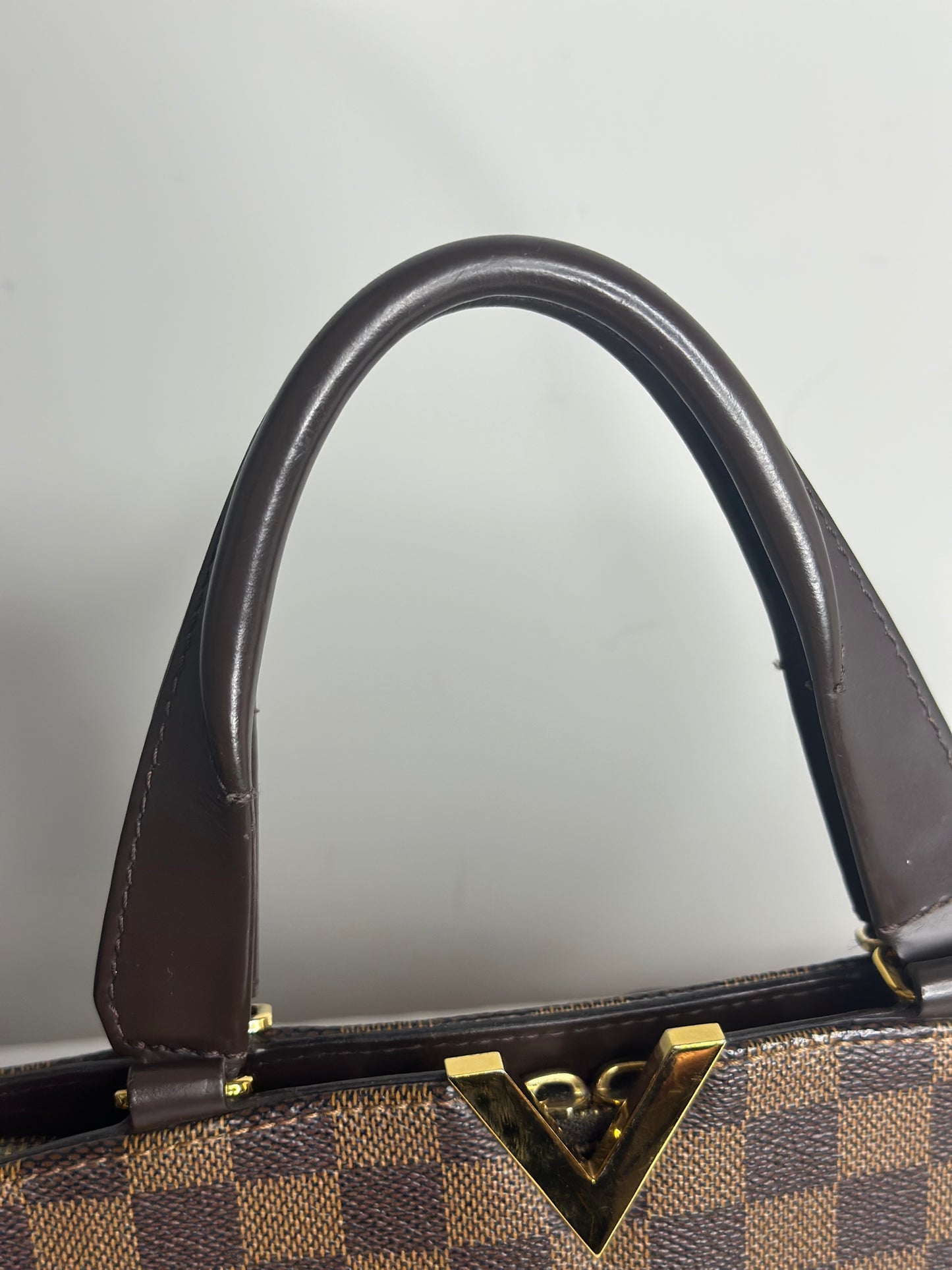 Pre-owned Louis Vuitton Damier ebene Kensington two way tote