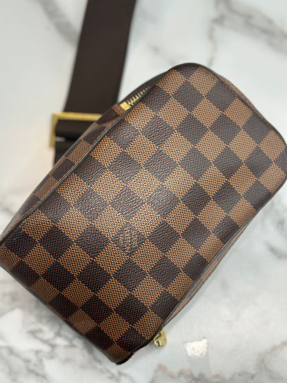 Pre-owned Louis Vuitton Damier canvas Geronimo bum bag
