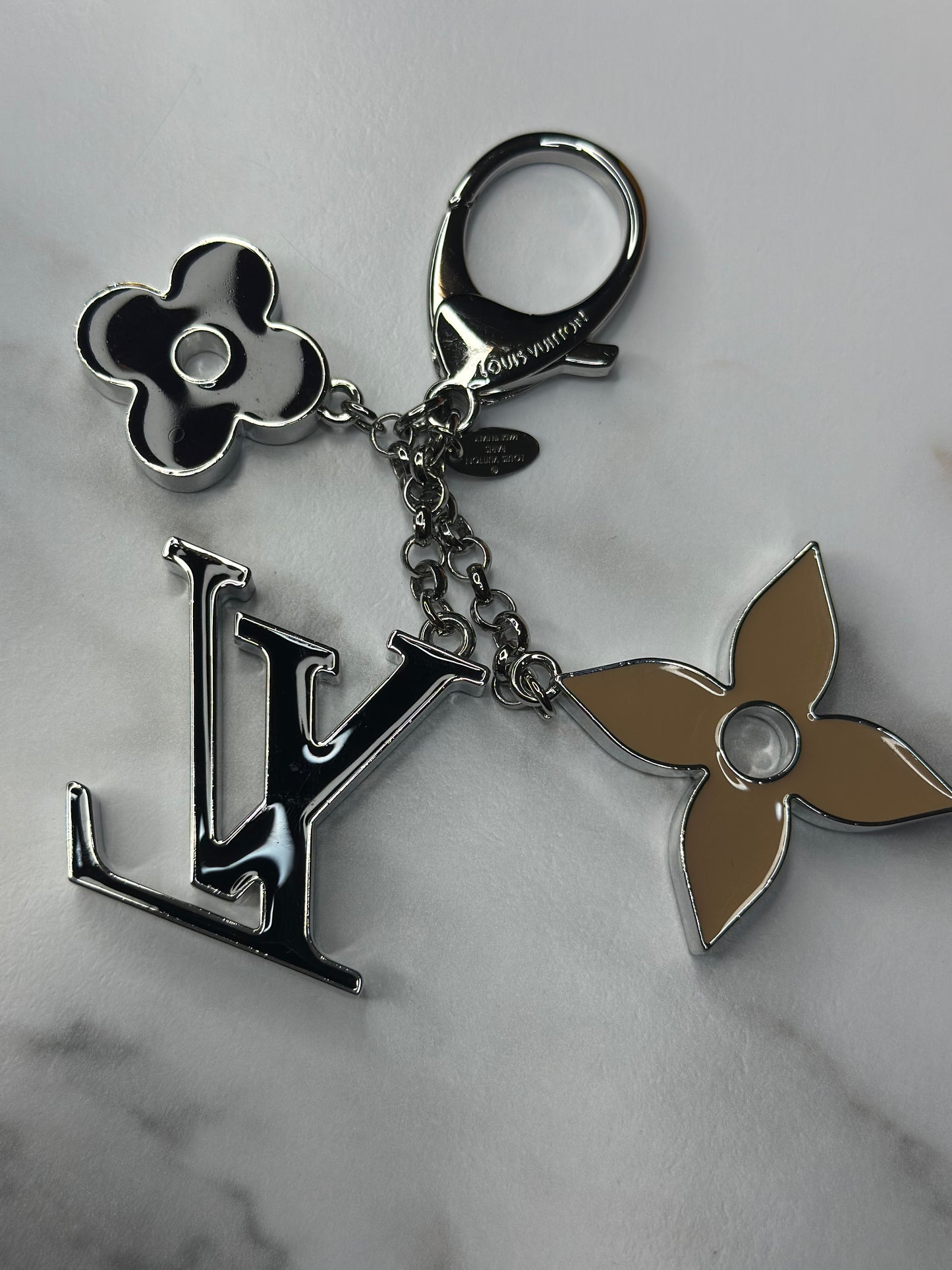 Pre-owned Louis Vuitton Fleur de Monogram Bag Charm