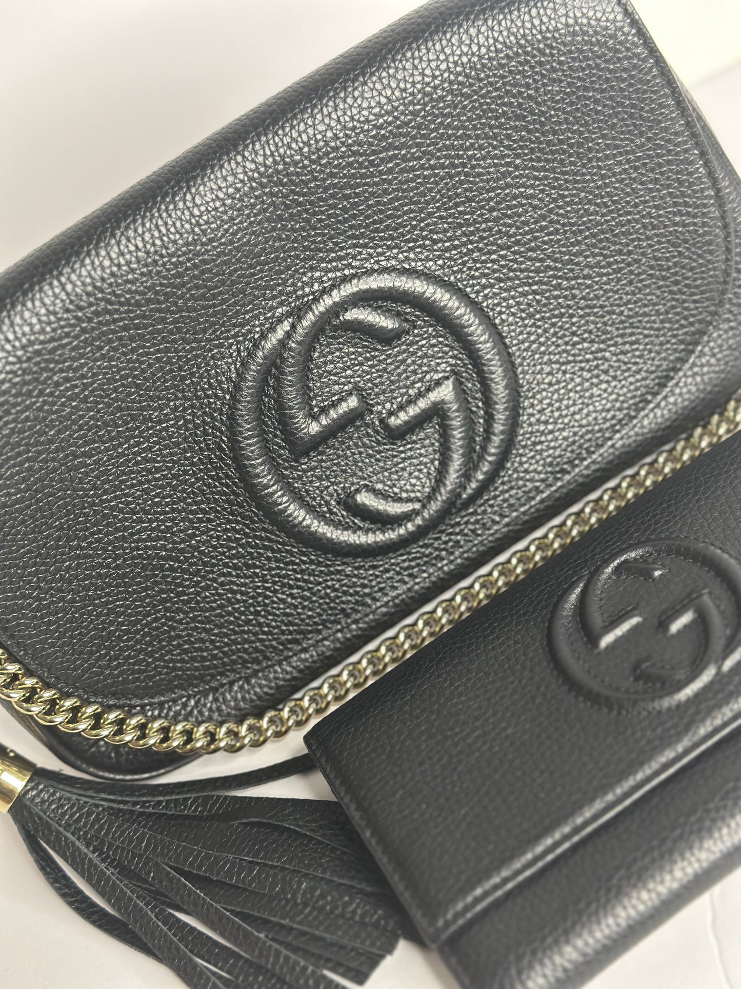 Pre-owned Gucci Black pebbled leather interlocking logo Soho, Crossbody and wallet