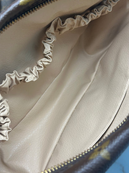 Pre-owned Louis Vuitton Trousse Toiletry Pouch Monogram Canvas 28