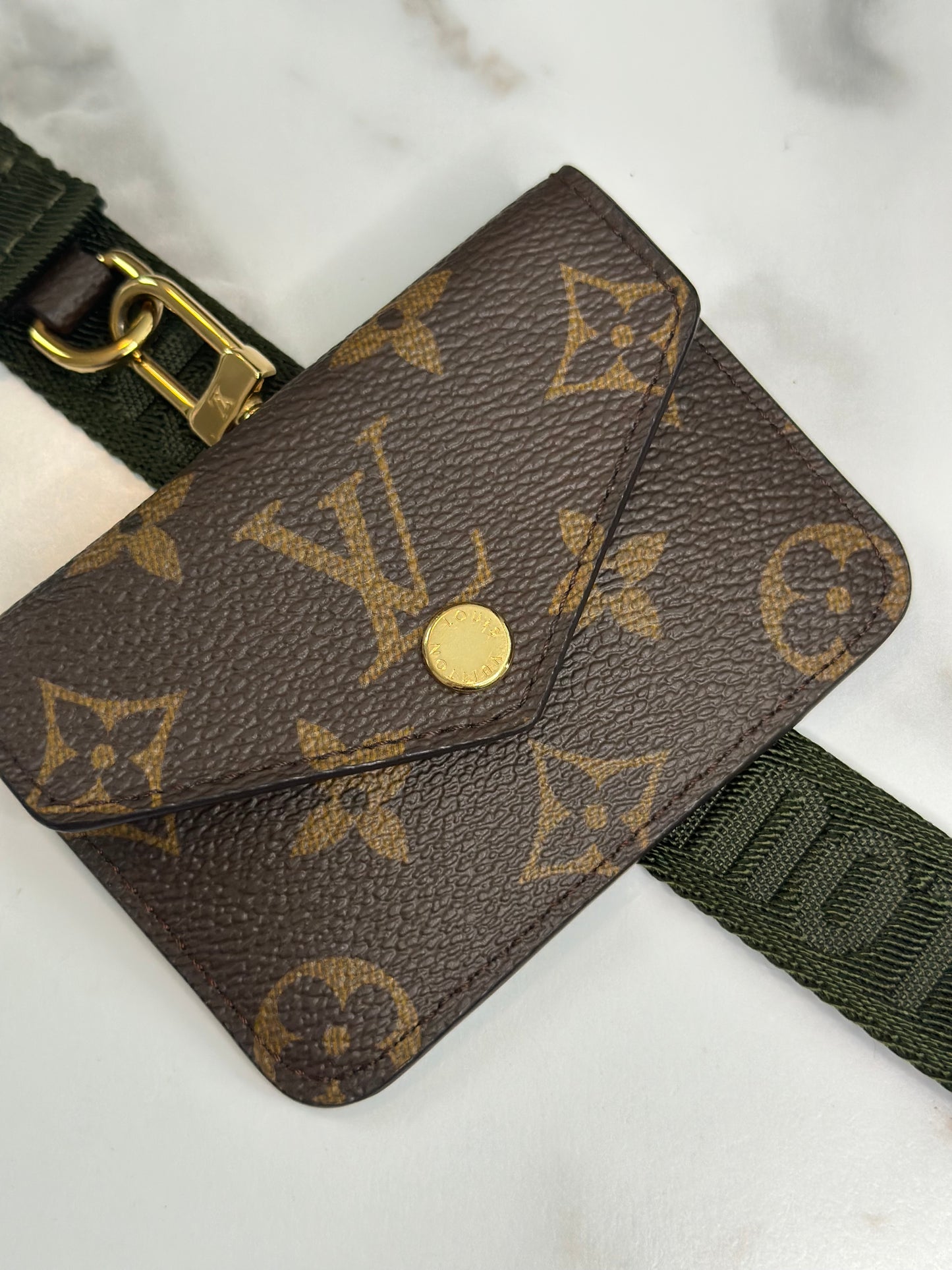 Pre-owned Louis Vuitton monogram canvas Felicie Strap & Go Kaki crossbody