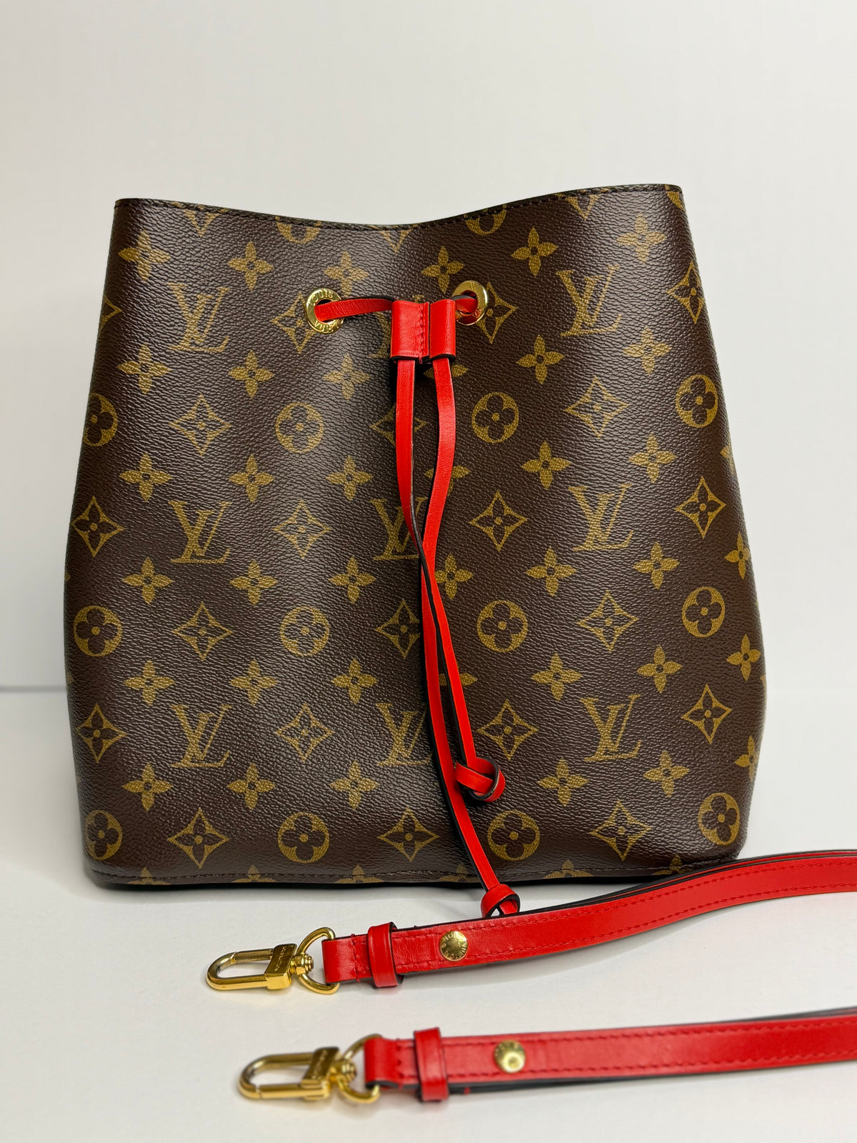 Pre-owned Louis Vuitton monogram canvas Neo Noe bucket bag