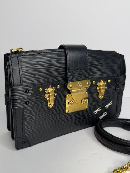 Pre-owned Louis Vuitton Trunk Clutch in black Epi leather with gold-tone hardware crossbody