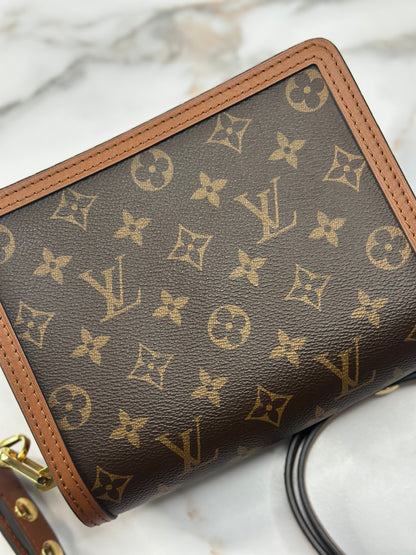 Pre-owned Louis Vuitton Dauphine Shoulder Bag Reverse Monogram Canvas Mini