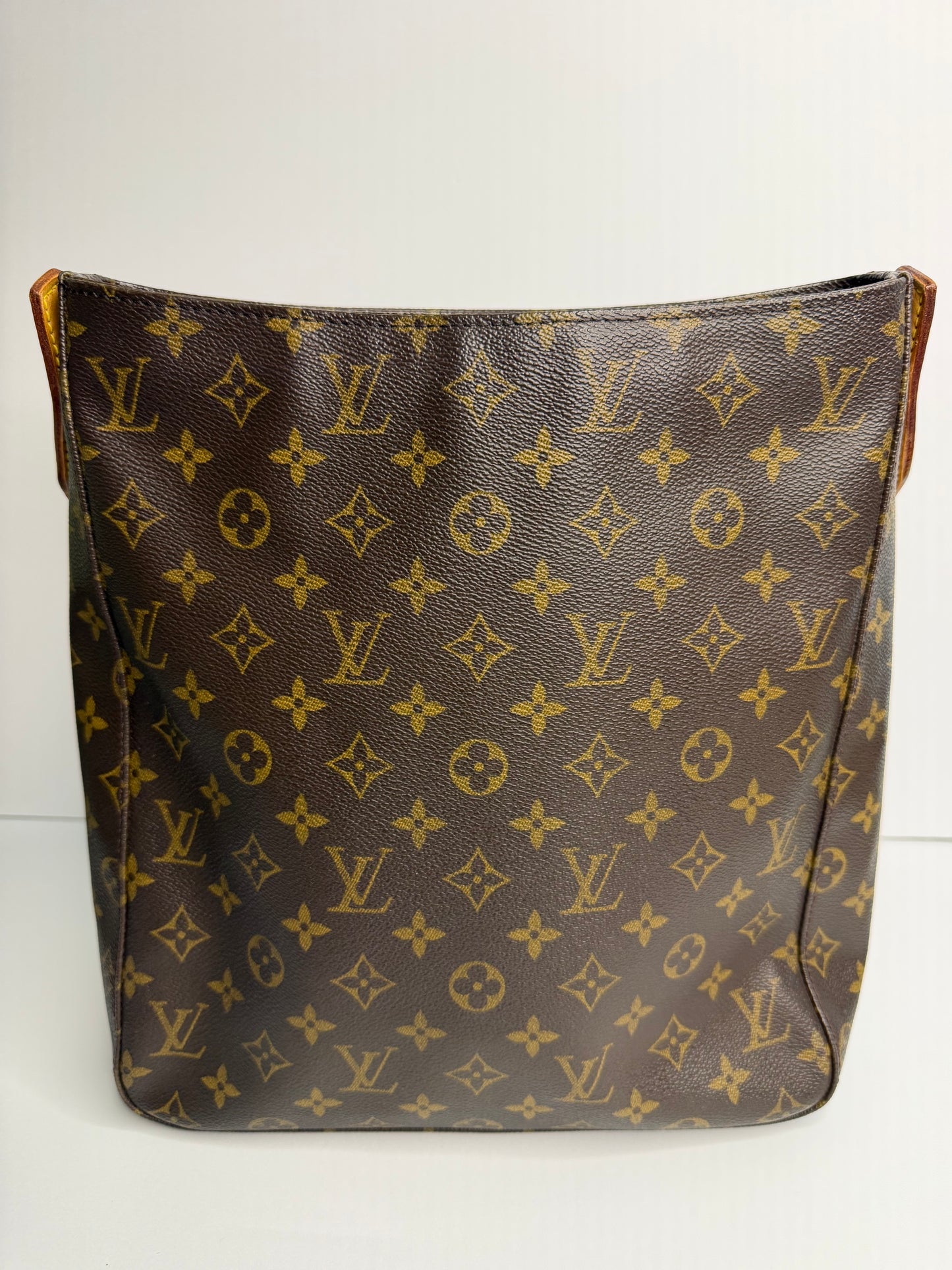 Pre-owned Louis Vuitton monogram canvas looping GM shoulder bag