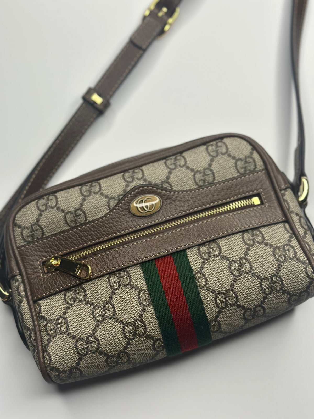 Pre-owned Gucci GG supreme canvas mini crossbody