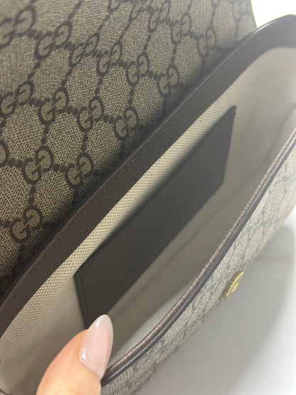 Pre-owned Gucci GG supreme canvas Ophidia pochette crossbody