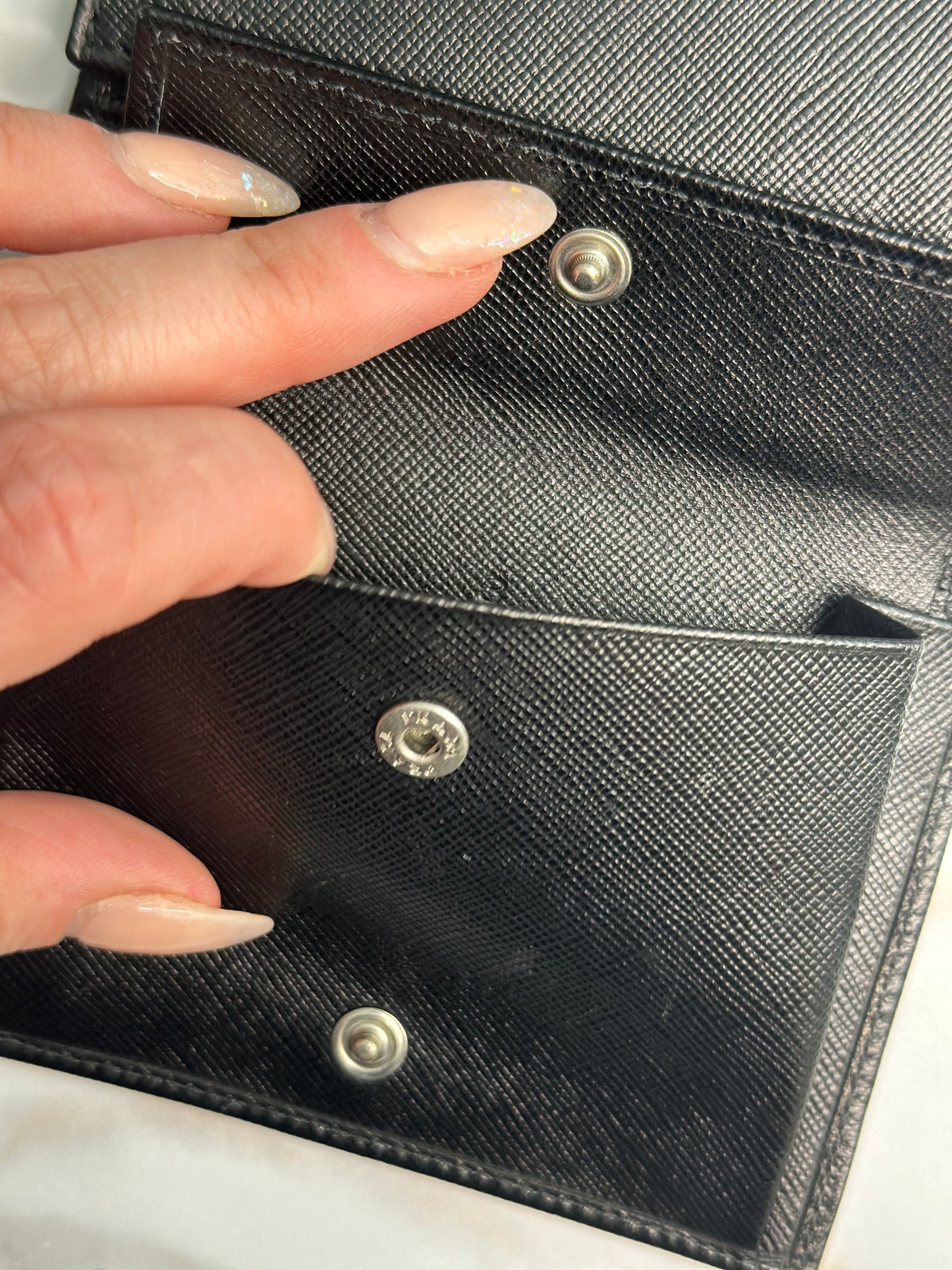Pre-owned Prada black Saffiano leather bifold wallet
