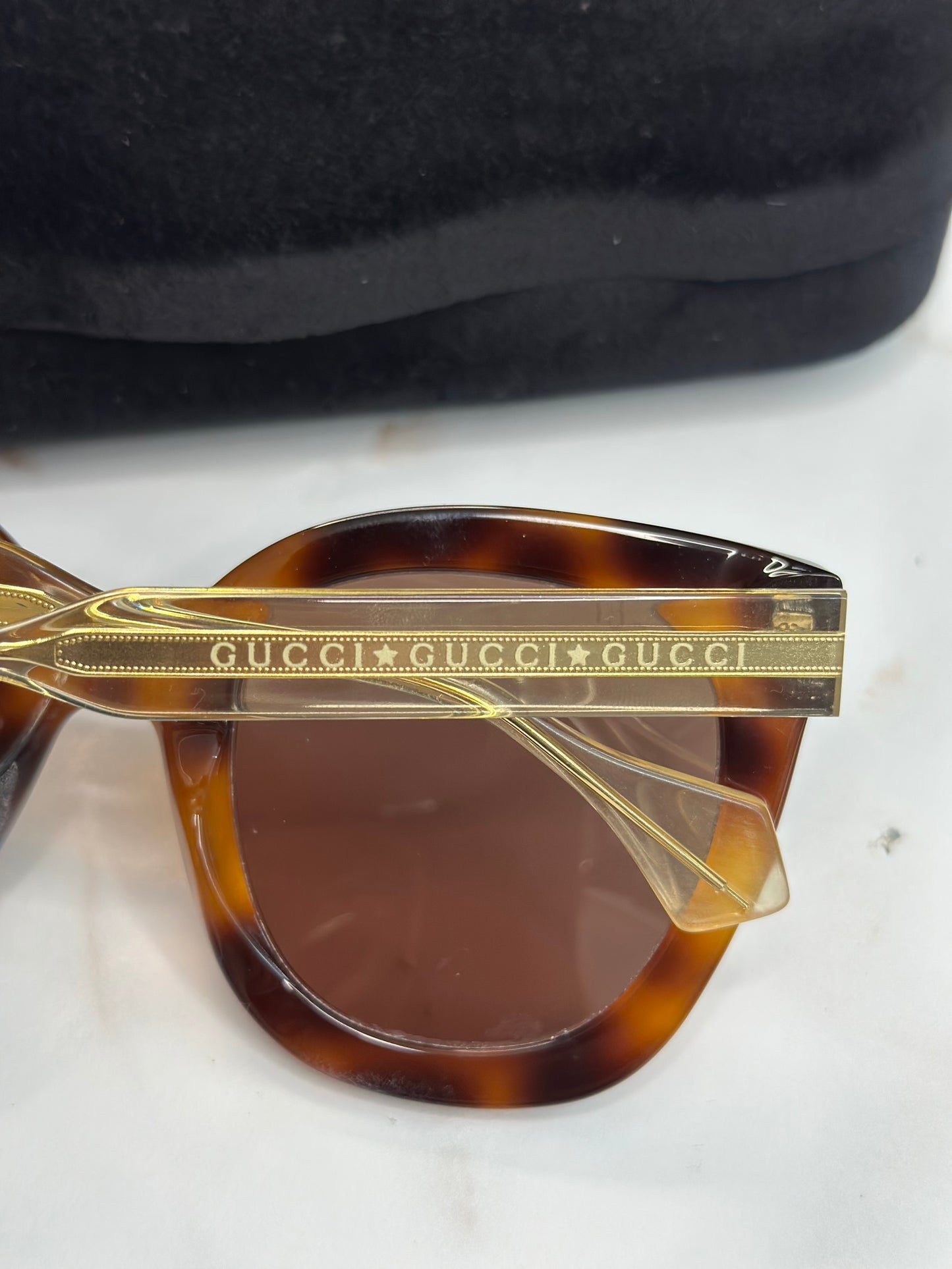 Pre-owned Gucci tortise oversized cat eye sunglasses