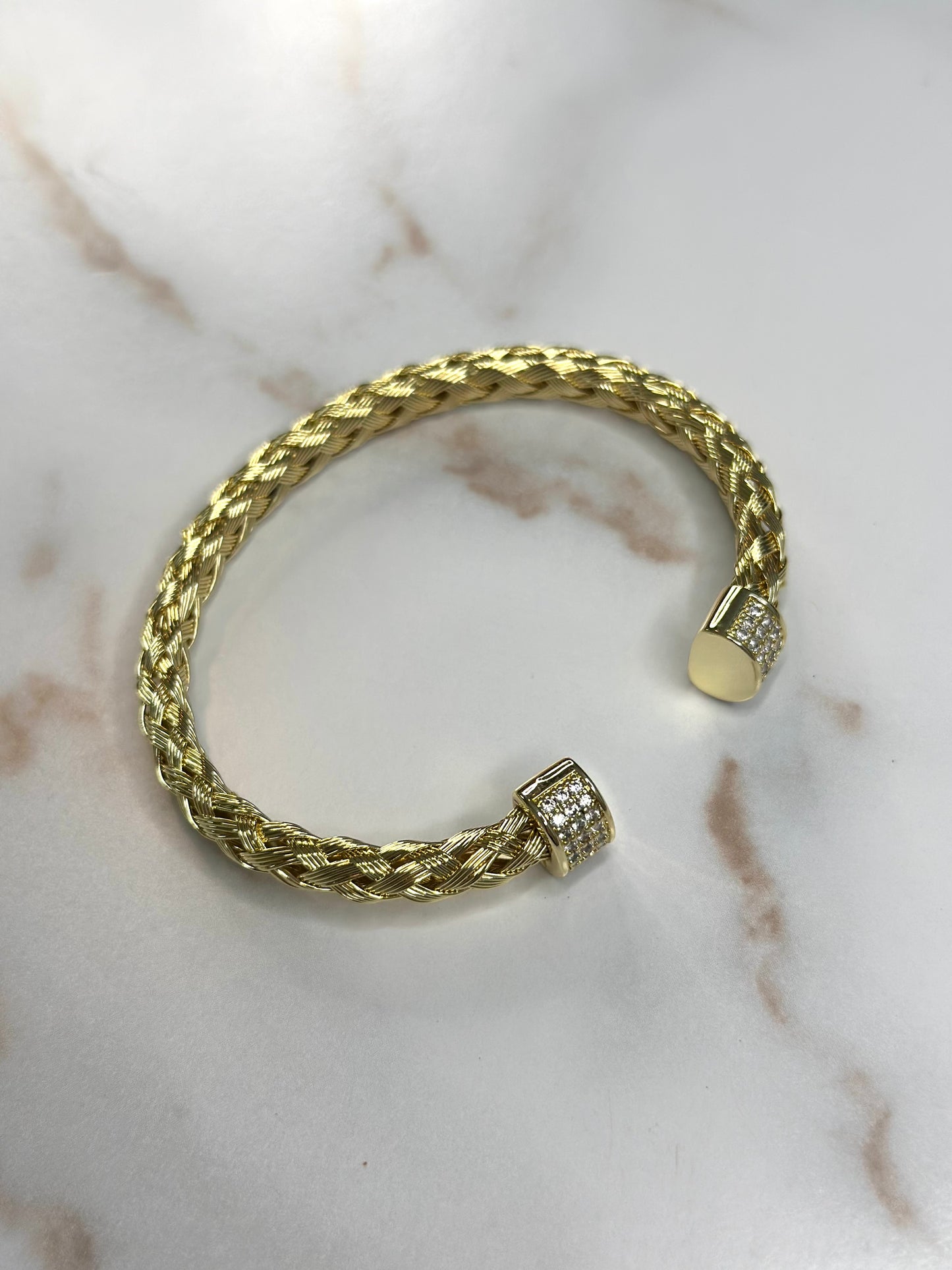 Hannah braided GLD Bracelet