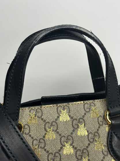 Pre-owned Gucci Soft GG Supreme Monogram Bees Small Crossbody Tote