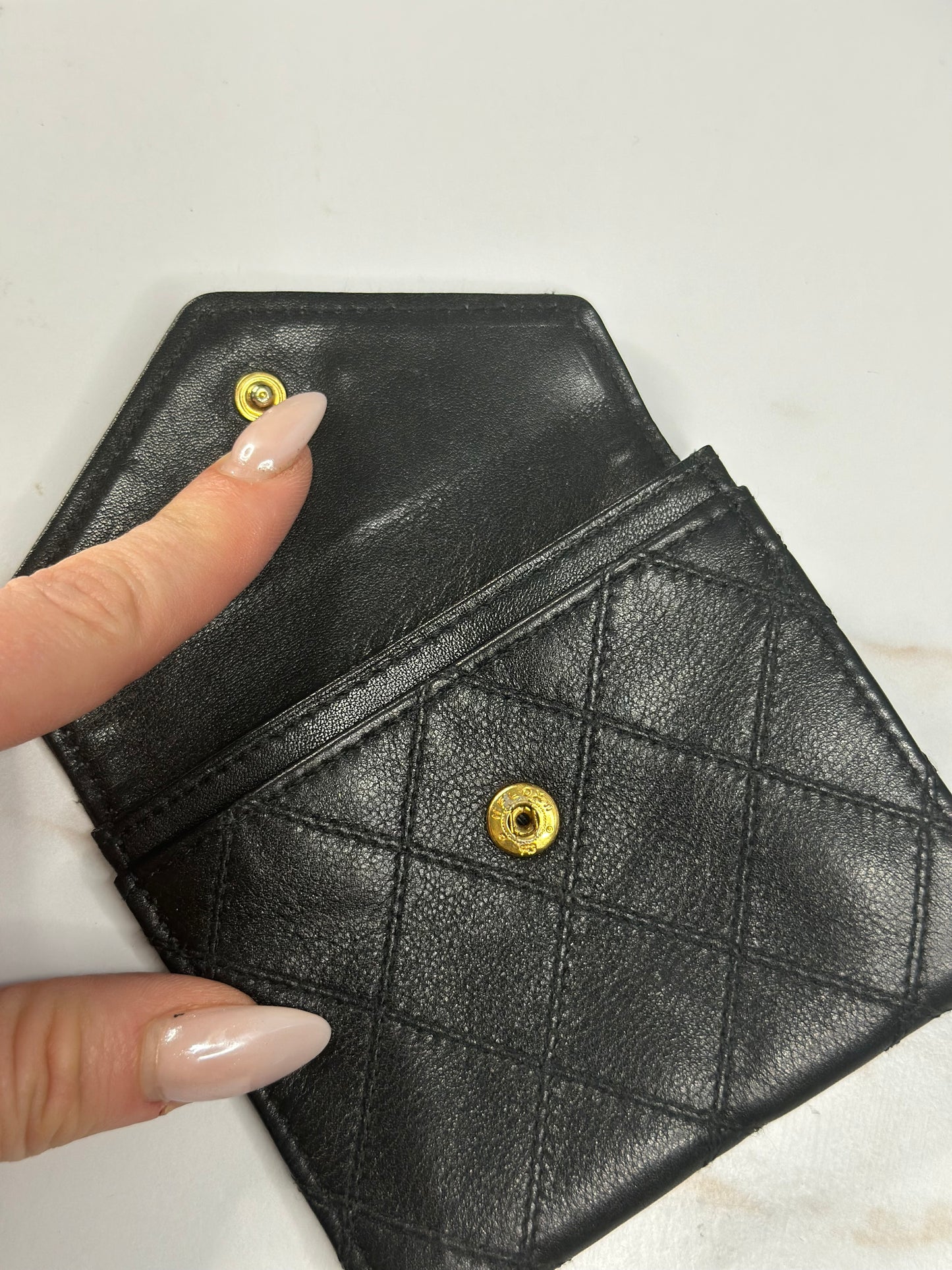 Pre-owned Chanel quilted calf skin leather Vintage card holder