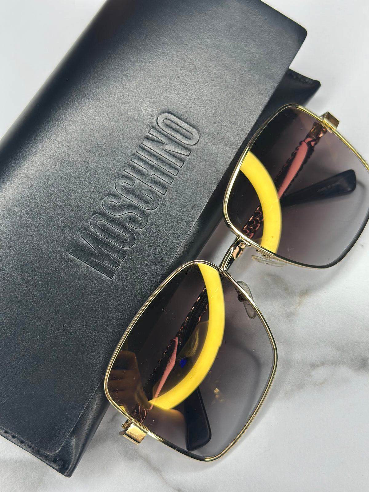 Pre-owned Moschino square sunglasses