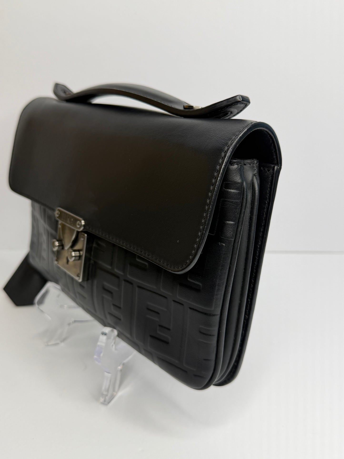 Pre-owned Fendi Zucca 
Logo Clutch Embossed Leather