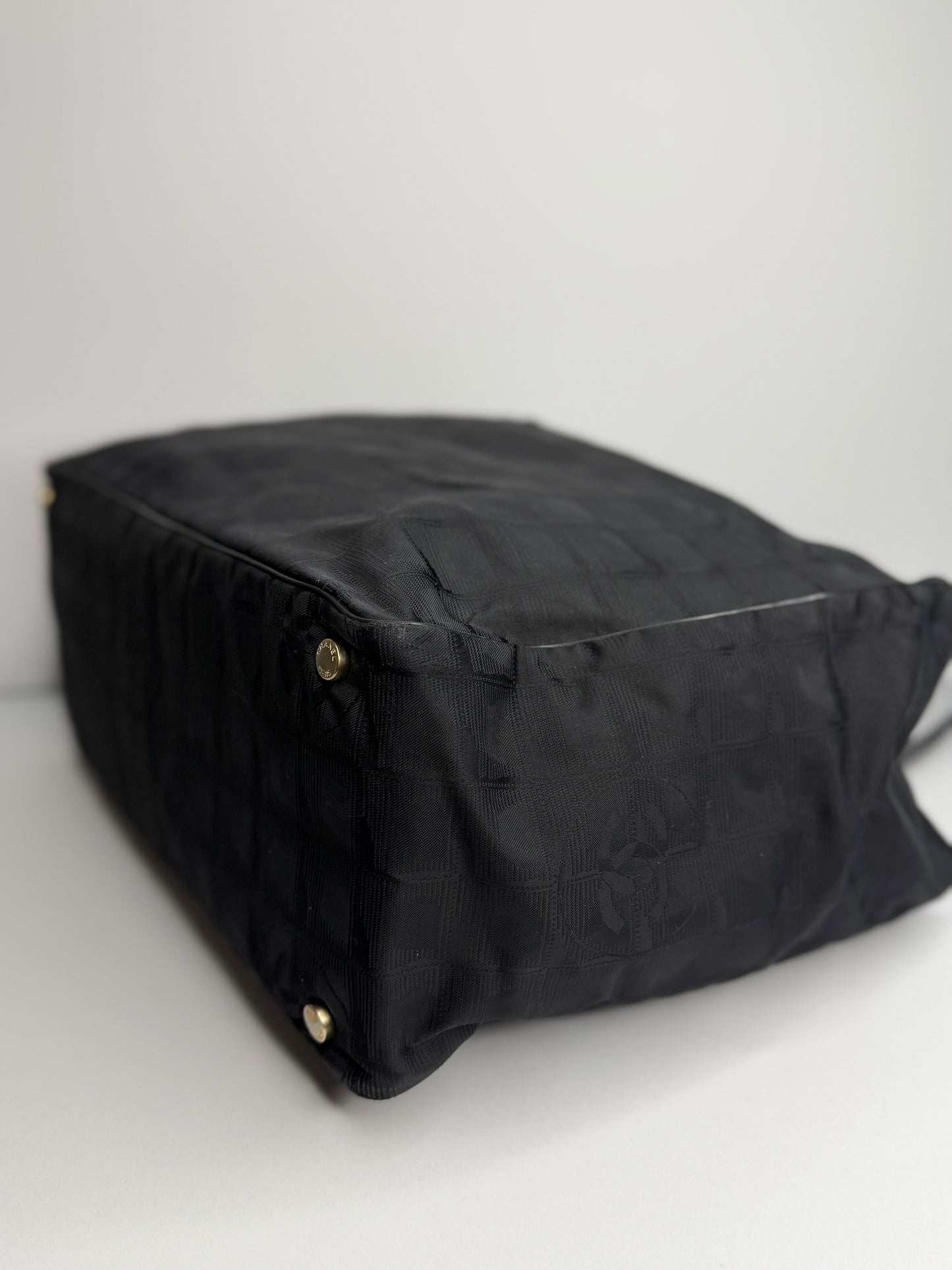 Pre-owned Chanel black nylon travel line tote
