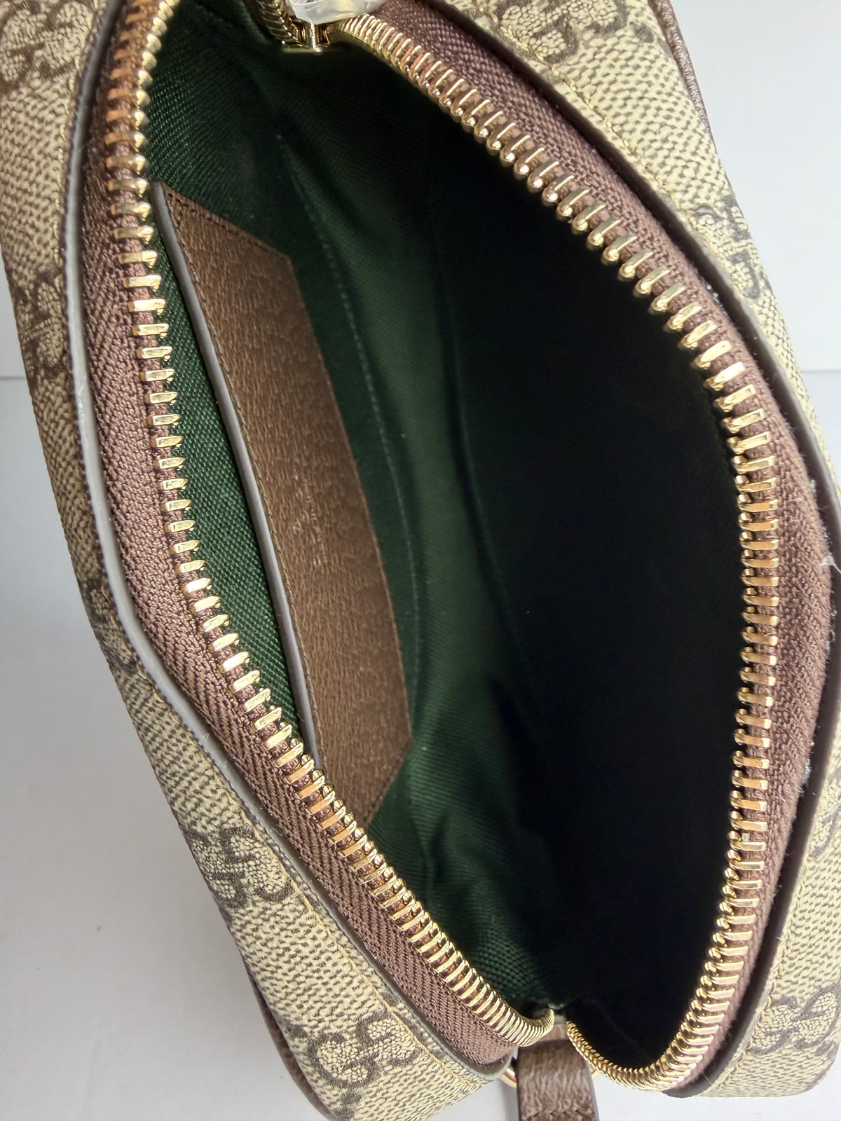 Pre-owned Gucci Ophidia supreme canvas small camera bag crossbody
