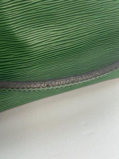 Pre-owned Louis Vuitton vintage green Epi Noe shoulder bag