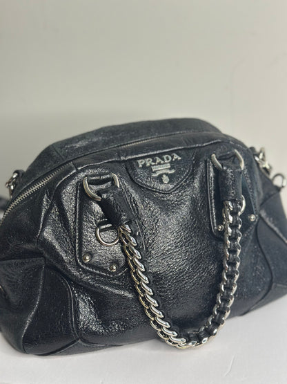 Pre-owned Prada Cervo Lux leather chain shoulder bag with a pebbled texture and silver-tone hardware