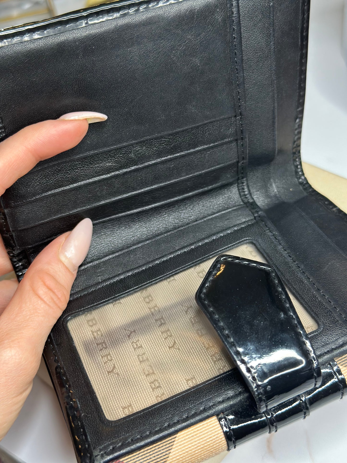 Pre-owned Burberry nova check Penrose compact wallet
